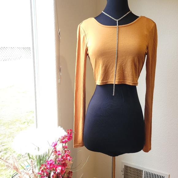 NWOT SOMEDAYS LOVIN THONG BACK CROP TOP - Picture 2 of 3